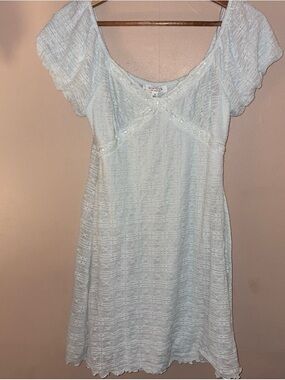 Light Blue Lace Mini Dress with Puff Sleeves
